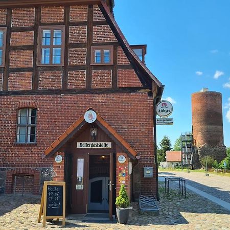 Schloss Rothenklempenow Hotel Ngoại thất bức ảnh