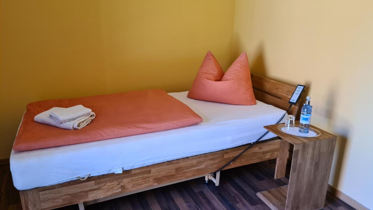 Schloss Rothenklempenow Hotel Ngoại thất bức ảnh