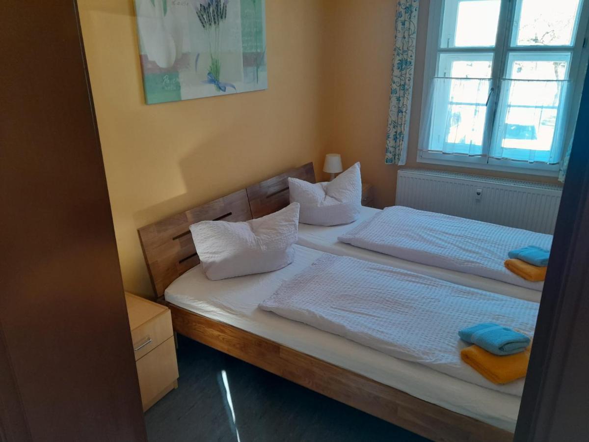 Schloss Rothenklempenow Hotel Ngoại thất bức ảnh