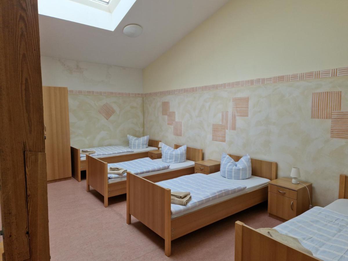 Schloss Rothenklempenow Hotel Ngoại thất bức ảnh